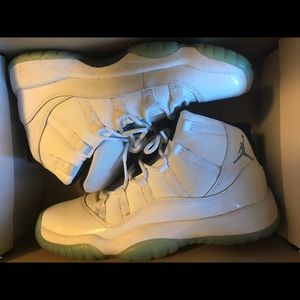 Jordan retro 11 Columbia blue